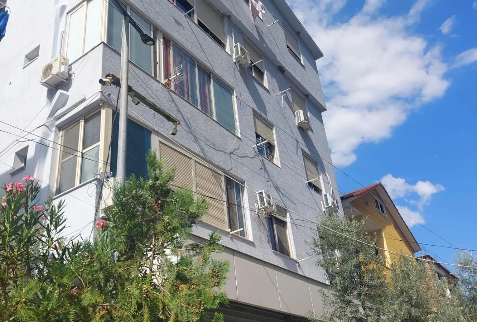 Lovely Apt.0-1 Tirana
